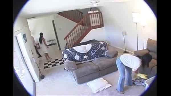 مقطع مسرب لربت المنزل والخدامة.. سكس حقيقي – سكس منزلي